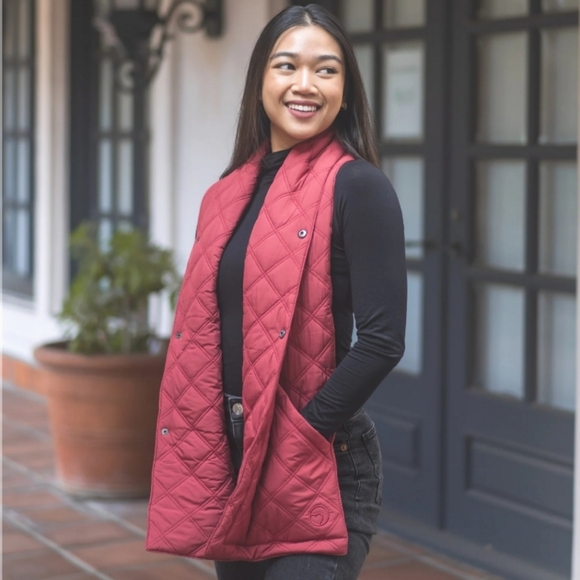 Puffer Hug 418 Scarf. Three pocket puffer scarf, vest - Picture 1 of 11